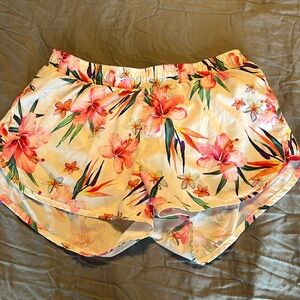 Women’s Old Navy, active shorts, size small